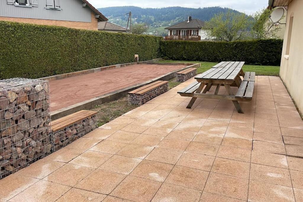 La Magie Entre Deux Lacs ジェラールメ エクステリア 写真